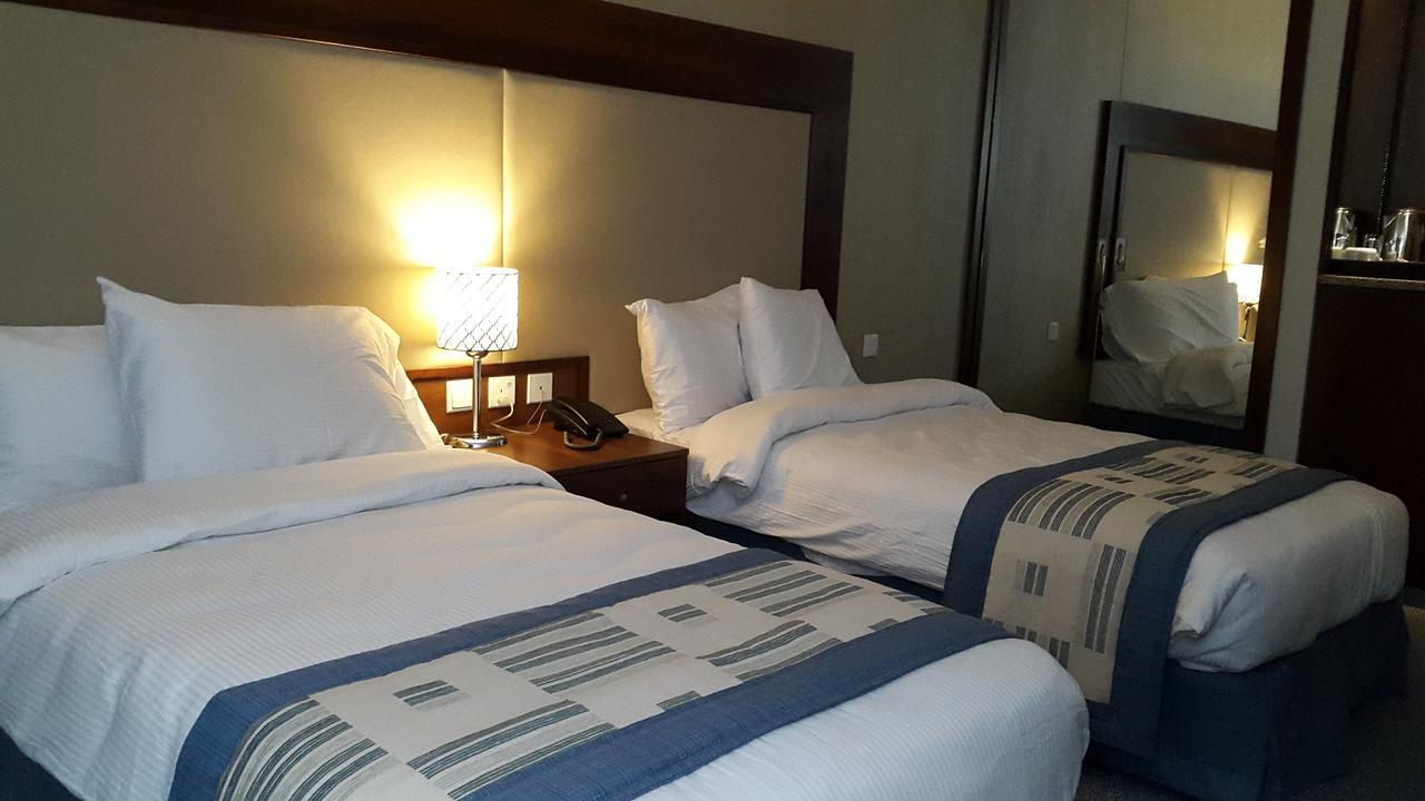 President Hotel Amman Exterior photo